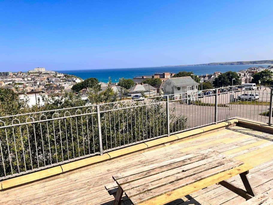 2Bed With Pool & Sea View Apartment New Quay Exteriér fotografie